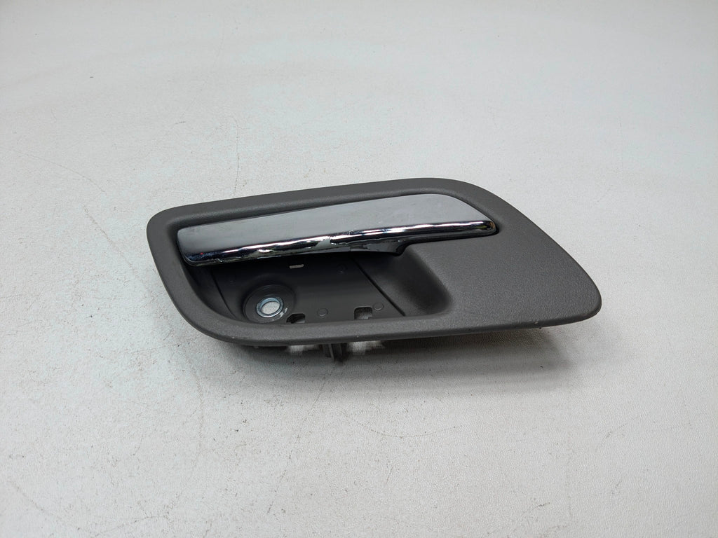 07 - 09 CHEVROLET TAHOE OEM INTERIOR DOOR RELEASE HANDLE REAR LEFT DRIVER SIDE