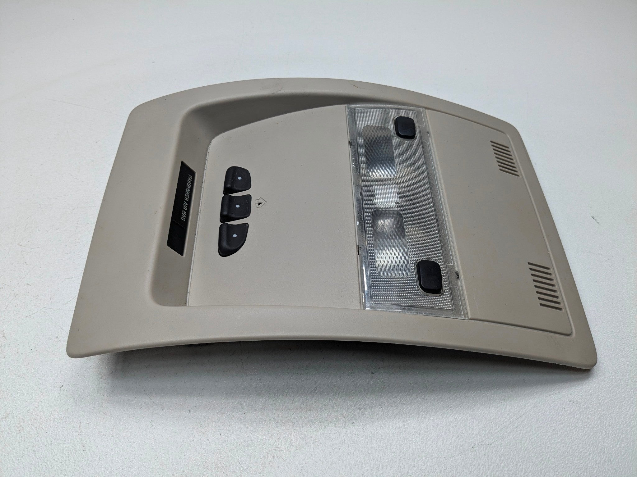 07 - 09 CHEVROLET TAHOE OEM INTERIOR LIGHT ASSEMBLY FRONT OVERHEAD UPPER ROOF