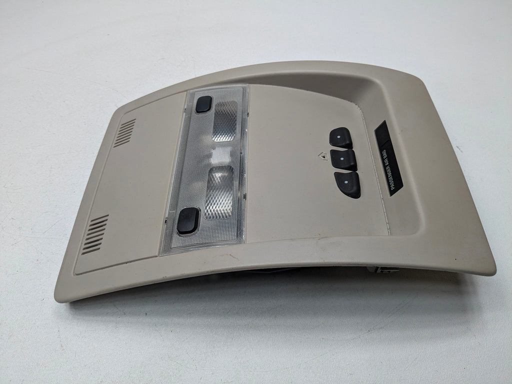 07 - 09 CHEVROLET TAHOE OEM INTERIOR LIGHT ASSEMBLY FRONT OVERHEAD UPPER ROOF