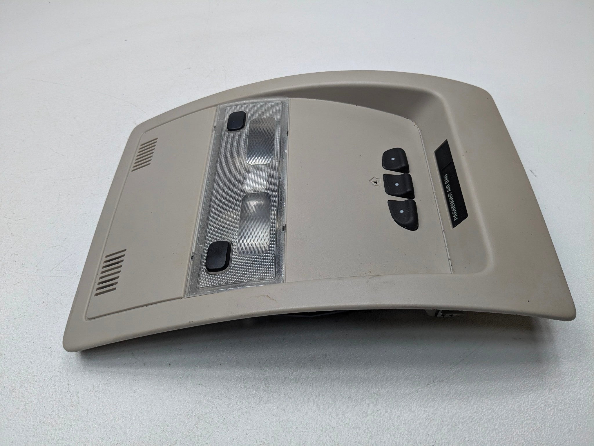 07 - 09 CHEVROLET TAHOE OEM INTERIOR LIGHT ASSEMBLY FRONT OVERHEAD UPPER ROOF