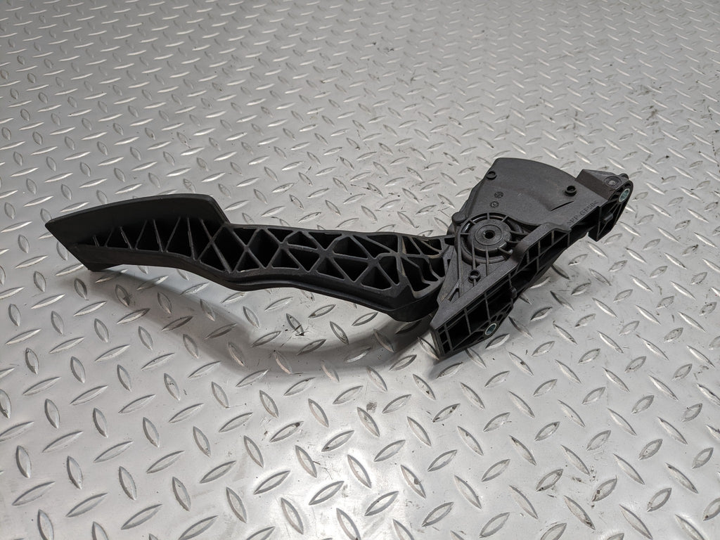 07 - 09 CHEVROLET TAHOE OEM ACCELERATOR PEDAL GAS THROTTLE WITH SENSOR ASSEMBLY