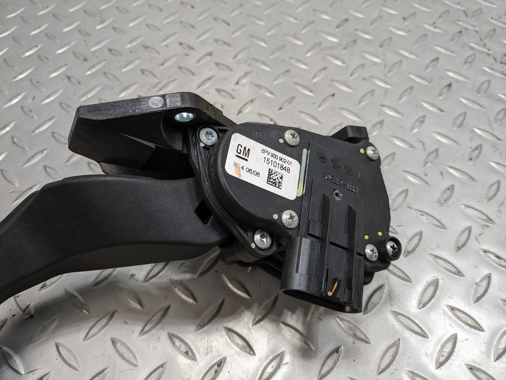 07 - 09 CHEVROLET TAHOE OEM ACCELERATOR PEDAL GAS THROTTLE WITH SENSOR ASSEMBLY