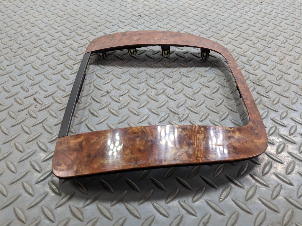 07 - 09 CHEVROLET TAHOE OEM DASH CENTER RADIO BEZEL TRIM PANEL WALNUT WOOD GRAIN