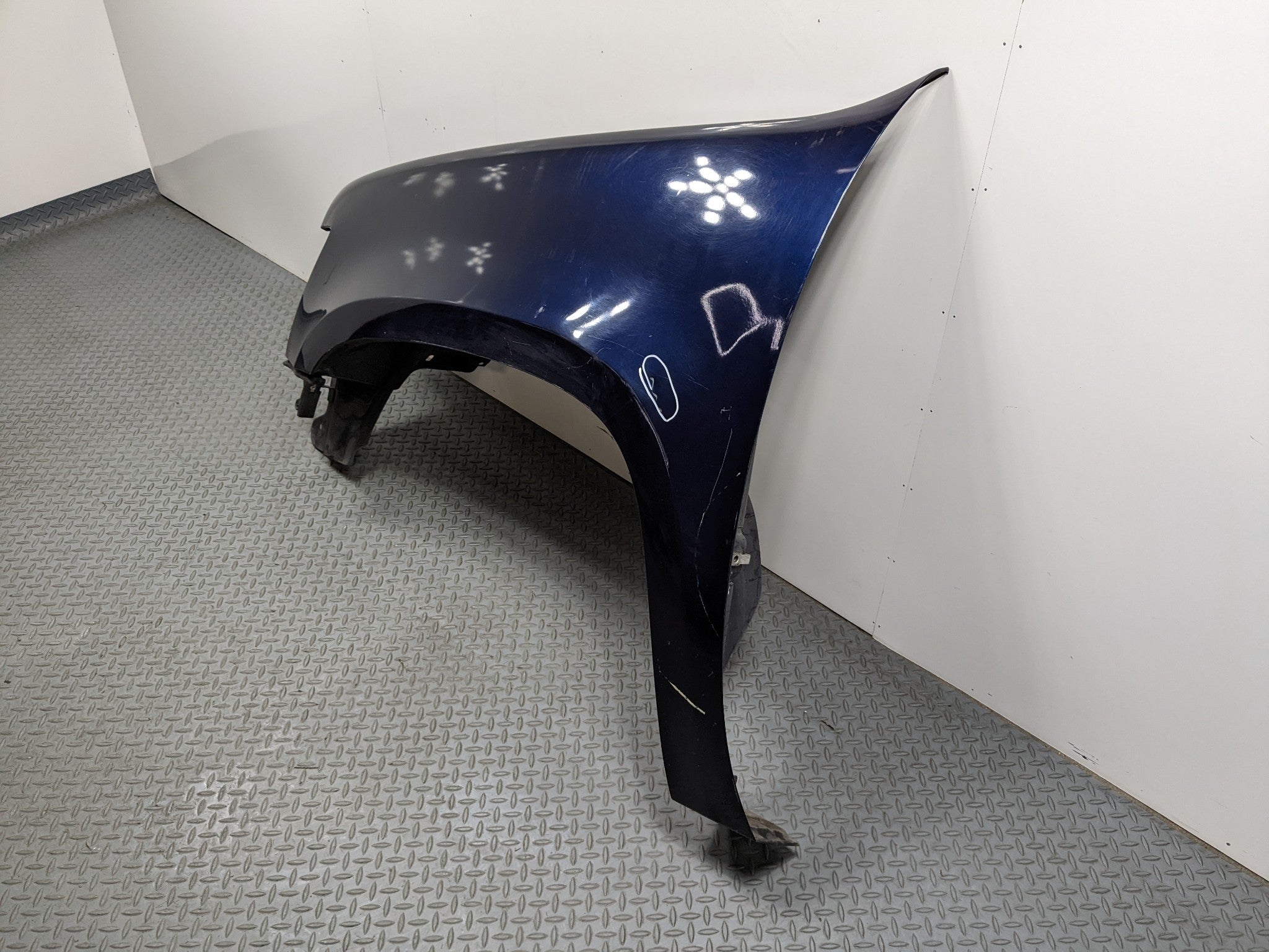 07 - 09 CHEVROLET TAHOE OEM FENDER COVER PANEL LEFT SIDE BERMUDA BLUE METALLIC