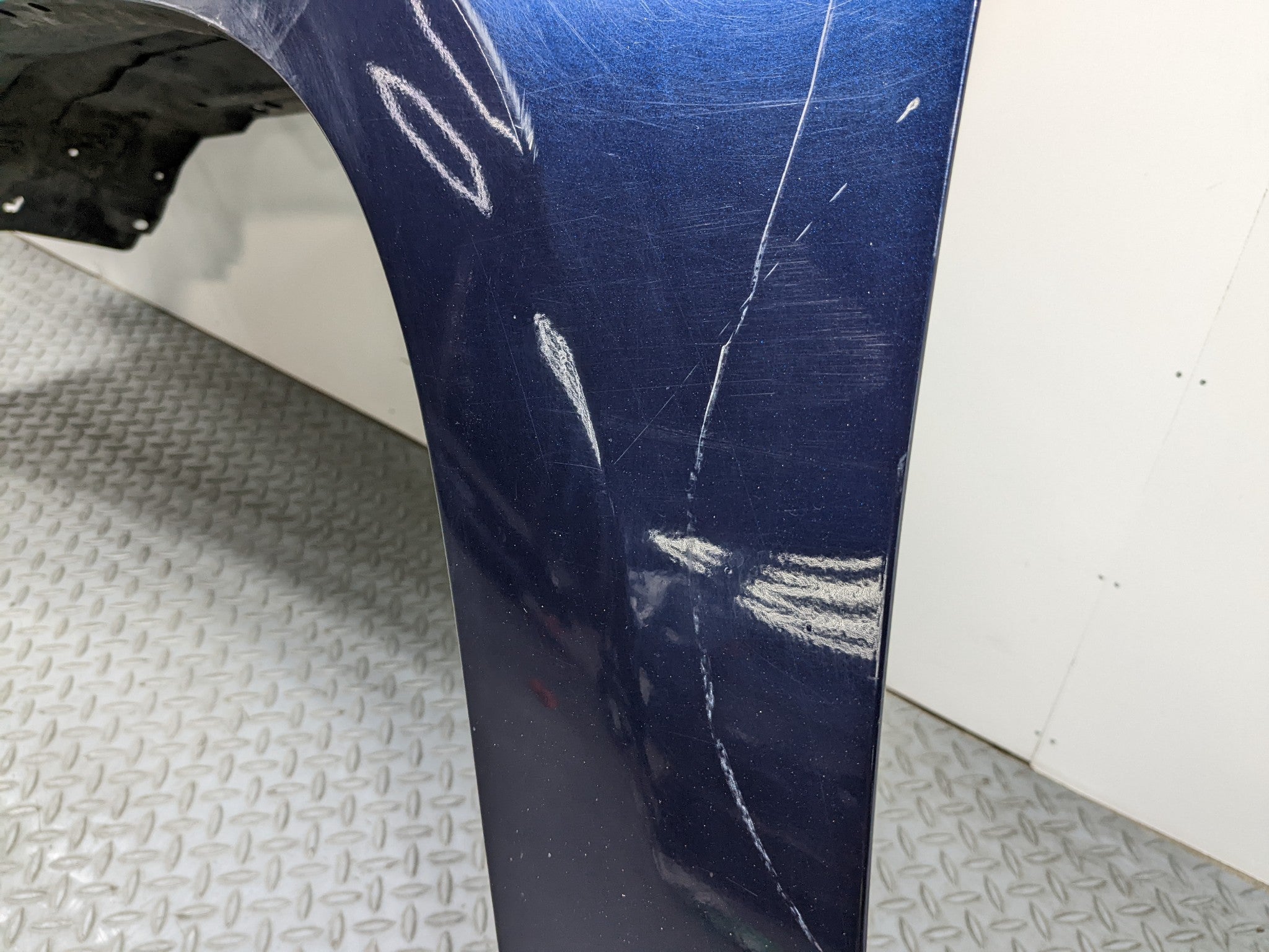 07 - 09 CHEVROLET TAHOE OEM FENDER COVER PANEL LEFT SIDE BERMUDA BLUE METALLIC