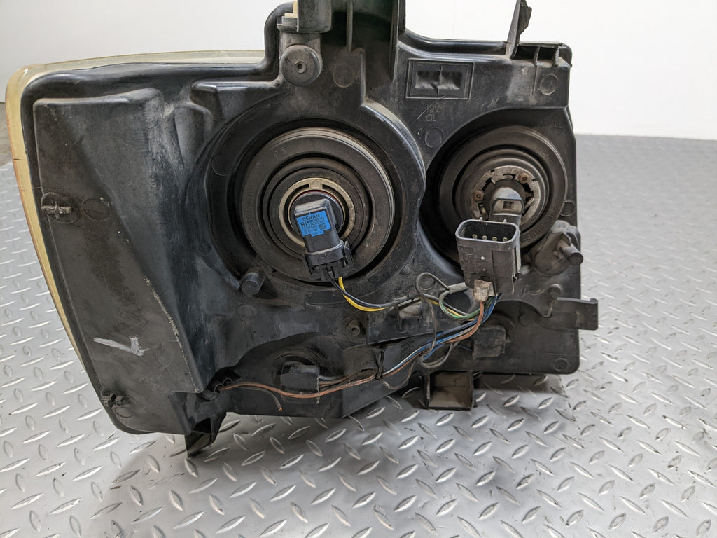 07 - 09 CHEVROLET TAHOE OEM HALOGEN HEADLIGHT ASSEMBLY FRONT LEFT DRIVER SIDE