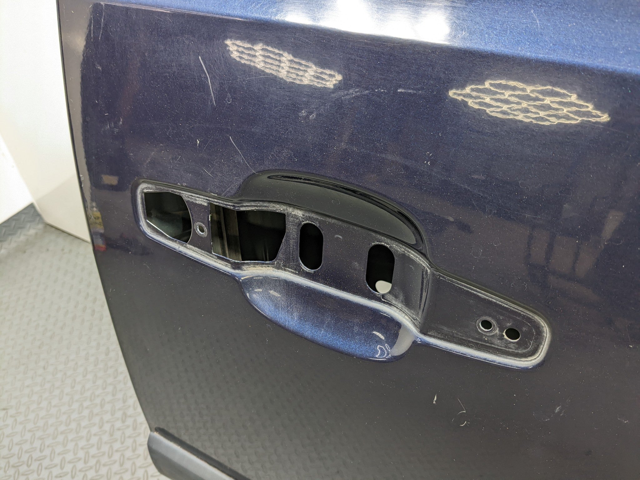 07 - 09 CHEVROLET TAHOE OEM DOOR SHELL PANEL FRONT RIGHT BERMUDA BLUE METALLIC