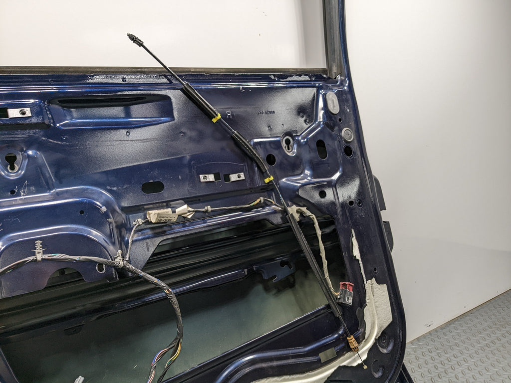 07 - 09 CHEVROLET TAHOE OEM DOOR SHELL PANEL FRONT RIGHT BERMUDA BLUE METALLIC