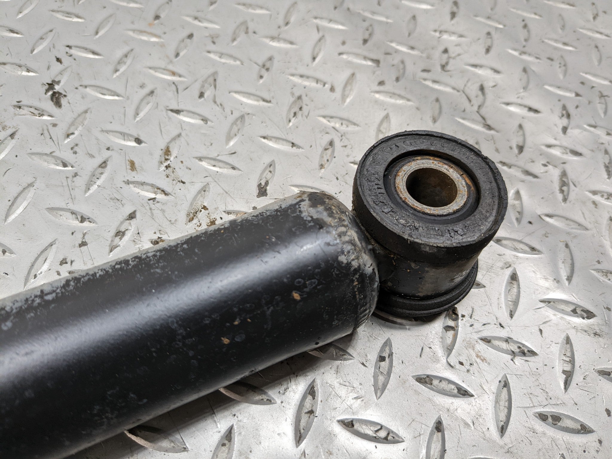 2008 - 2012 FORD ESCAPE OEM STRUT SHOCK ABSORBER REAR RIGHT PASSENGER SIDE