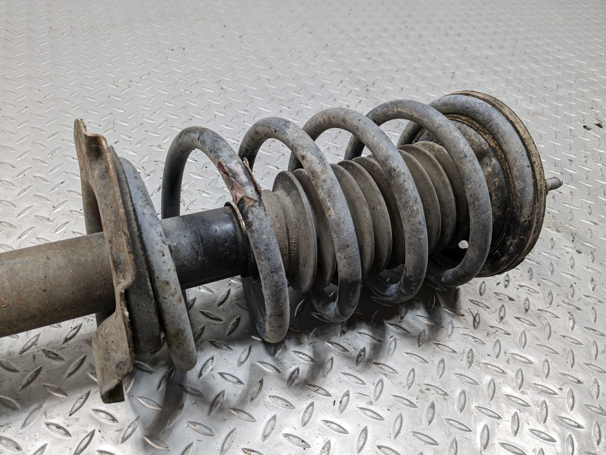 2008 - 2012 FORD ESCAPE OEM STRUT SHOCK ABSORBER FRONT LEFT DRIVER SIDE