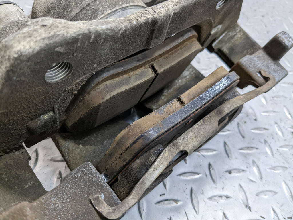 2008 - 2012 FORD ESCAPE OEM BRAKE CALIPER FRONT RIGHT PASSENGER SIDE