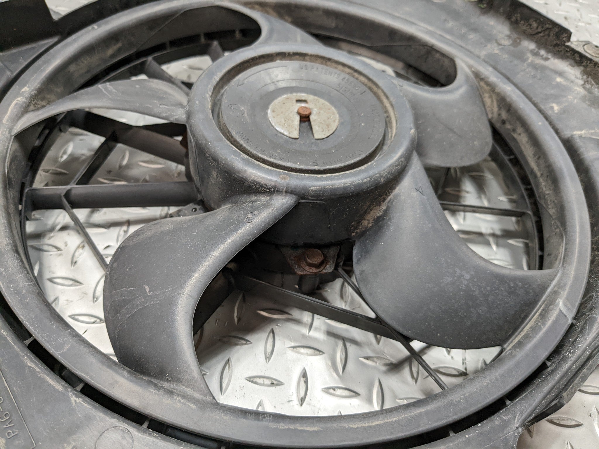 2008 - 2012 FORD ESCAPE OEM ELECTRIC COOLING MOTOR FAN WITH SHROUD RIGHT SIDE