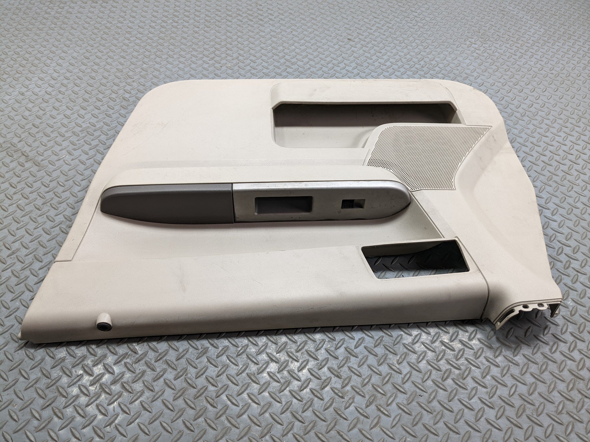 2008 - 2012 FORD ESCAPE OEM INTERIOR DOOR TRIM PANEL FRONT RIGHT PASSENGER SIDE