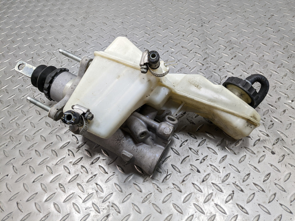 2008 - 2012 FORD ESCAPE OEM HYBRID BRAKE MASTER CYLINDER BOOSTER WITH RESERVOIR