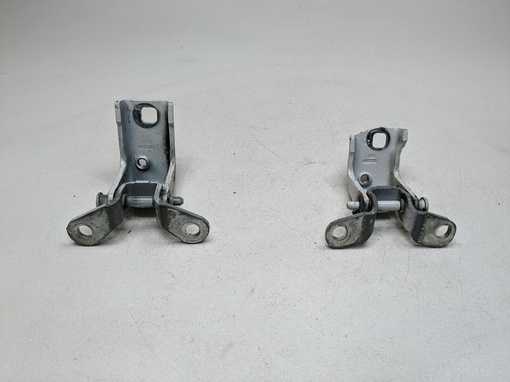 08 - 12 FORD ESCAPE OEM DOOR HINGE SET REAR RIGHT PASSENGER SIDE UPPER AND LOWER