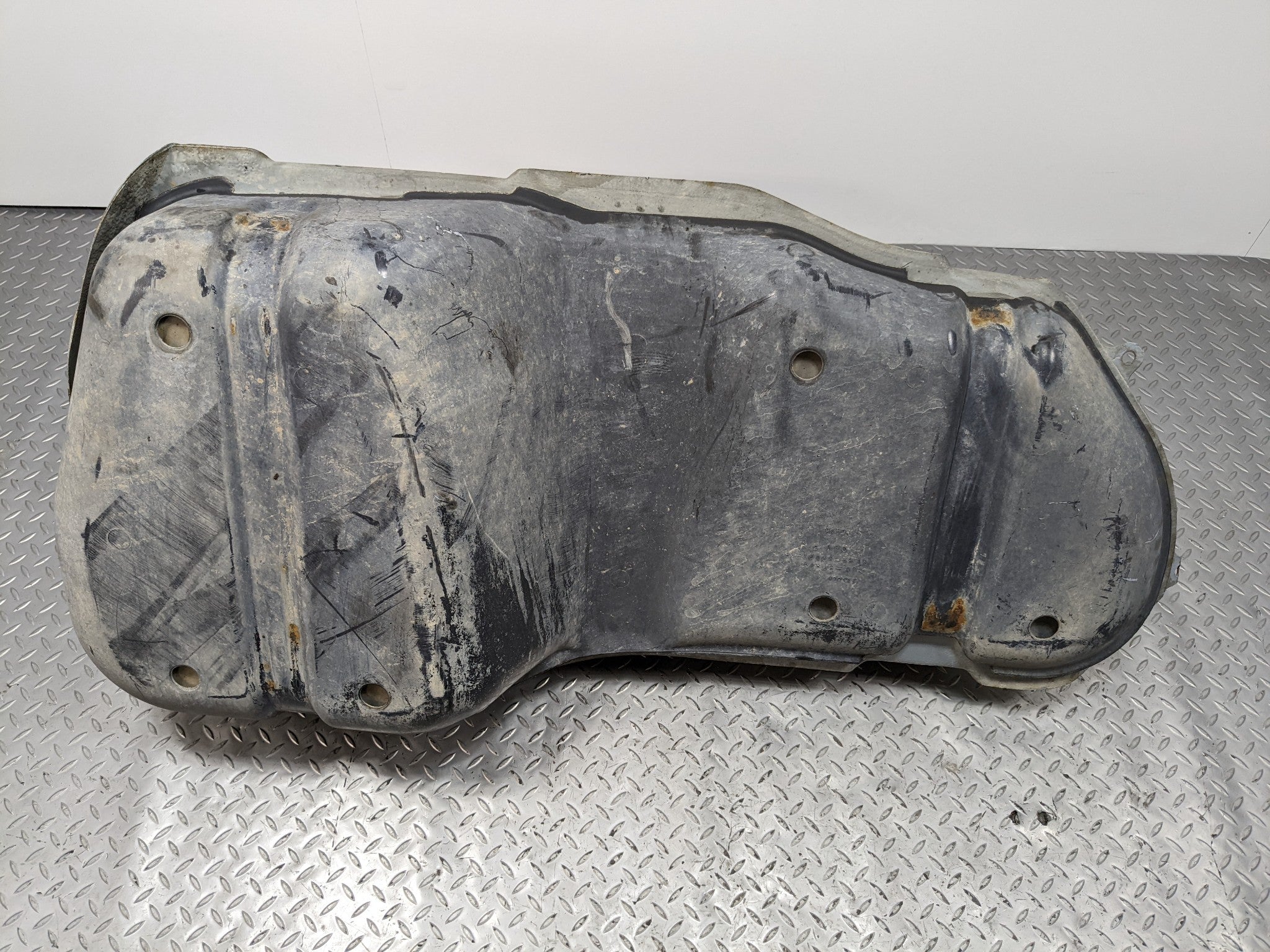2008 - 2012 FORD ESCAPE OEM GASOLINE FUEL TANK ASSEMBLY VIN 8TH DIGIT 2.3L