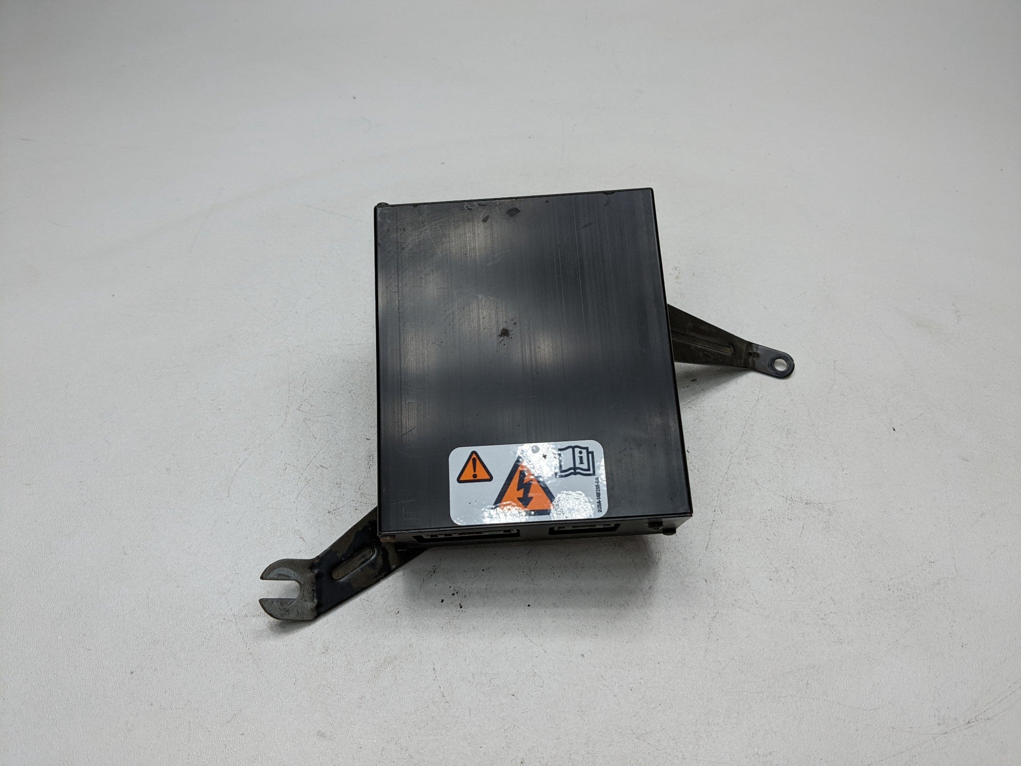 2008 - 2012 FORD ESCAPE OEM HYBRID POWER INVERTER VOLTAGE CONTROL MODULE UNIT