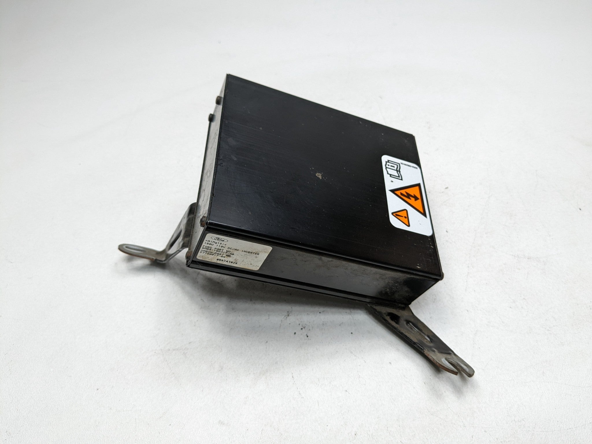 2008 - 2012 FORD ESCAPE OEM HYBRID POWER INVERTER VOLTAGE CONTROL MODULE UNIT