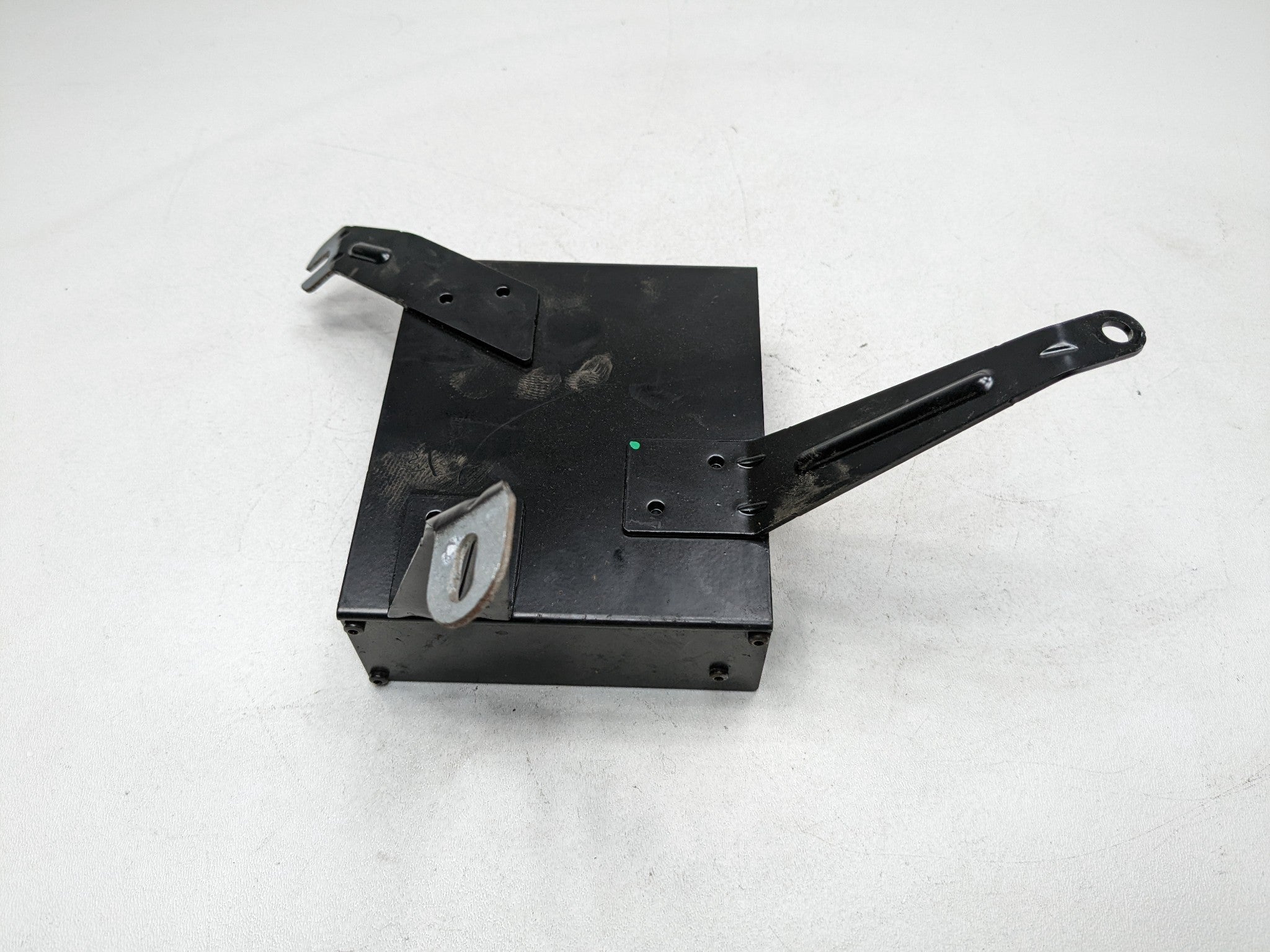 2008 - 2012 FORD ESCAPE OEM HYBRID POWER INVERTER VOLTAGE CONTROL MODULE UNIT