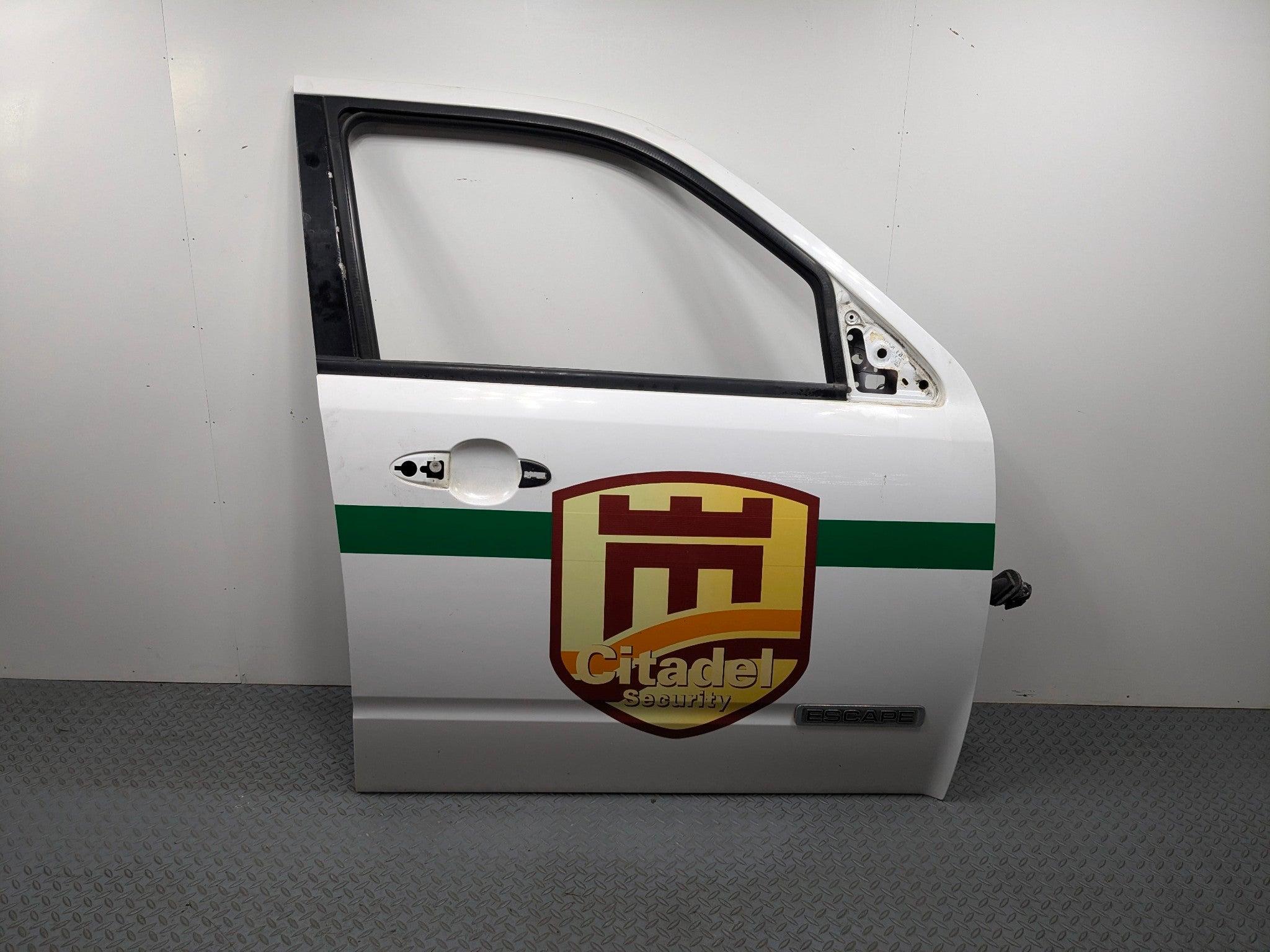 2008 - 2012 FORD ESCAPE OEM DOOR SHELL PANEL FRONT RIGHT PASSENGER SIDE WHITE