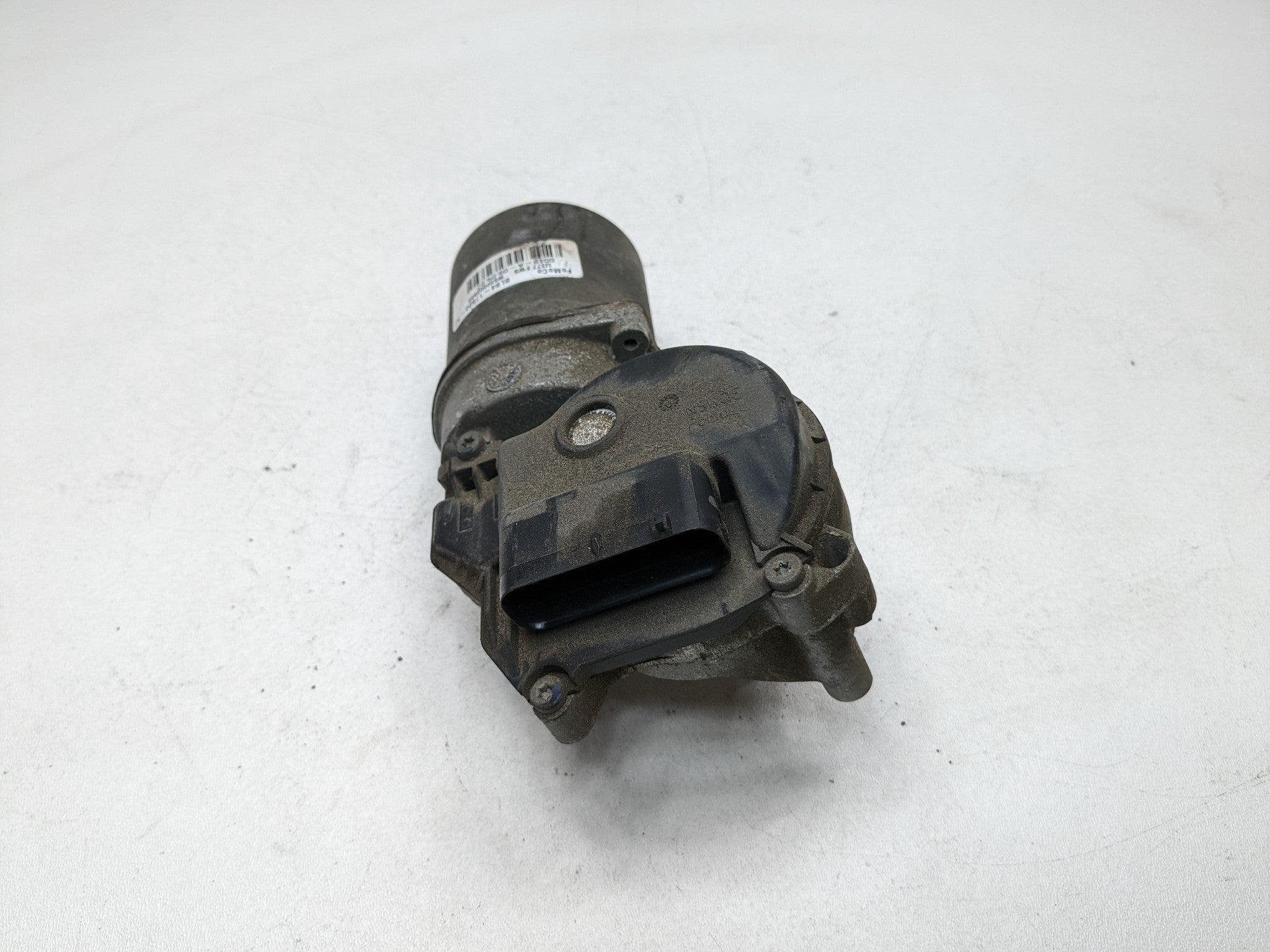 2008 - 2012 FORD ESCAPE OEM WINDSHIELD WIPER MOTOR ASSEMBLY FRONT