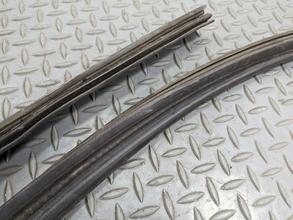 2008 - 2012 FORD ESCAPE OEM TRUNK WEATHERSTRIP RUBBER DOOR SEAL REAR