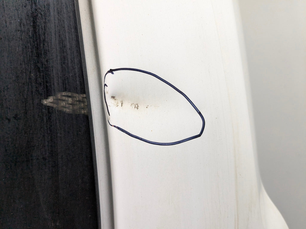 08 - 12 FORD ESCAPE OEM TAILGATE LIFTGATE SHELL PANEL WITH GLASS ASSEMBLY WHITE