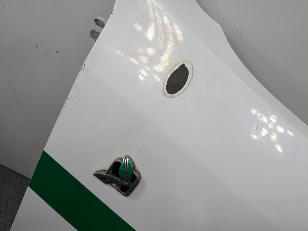 2008 - 2012 FORD ESCAPE OEM FENDER COVER PANEL FRONT RIGHT PASSENGER SIDE