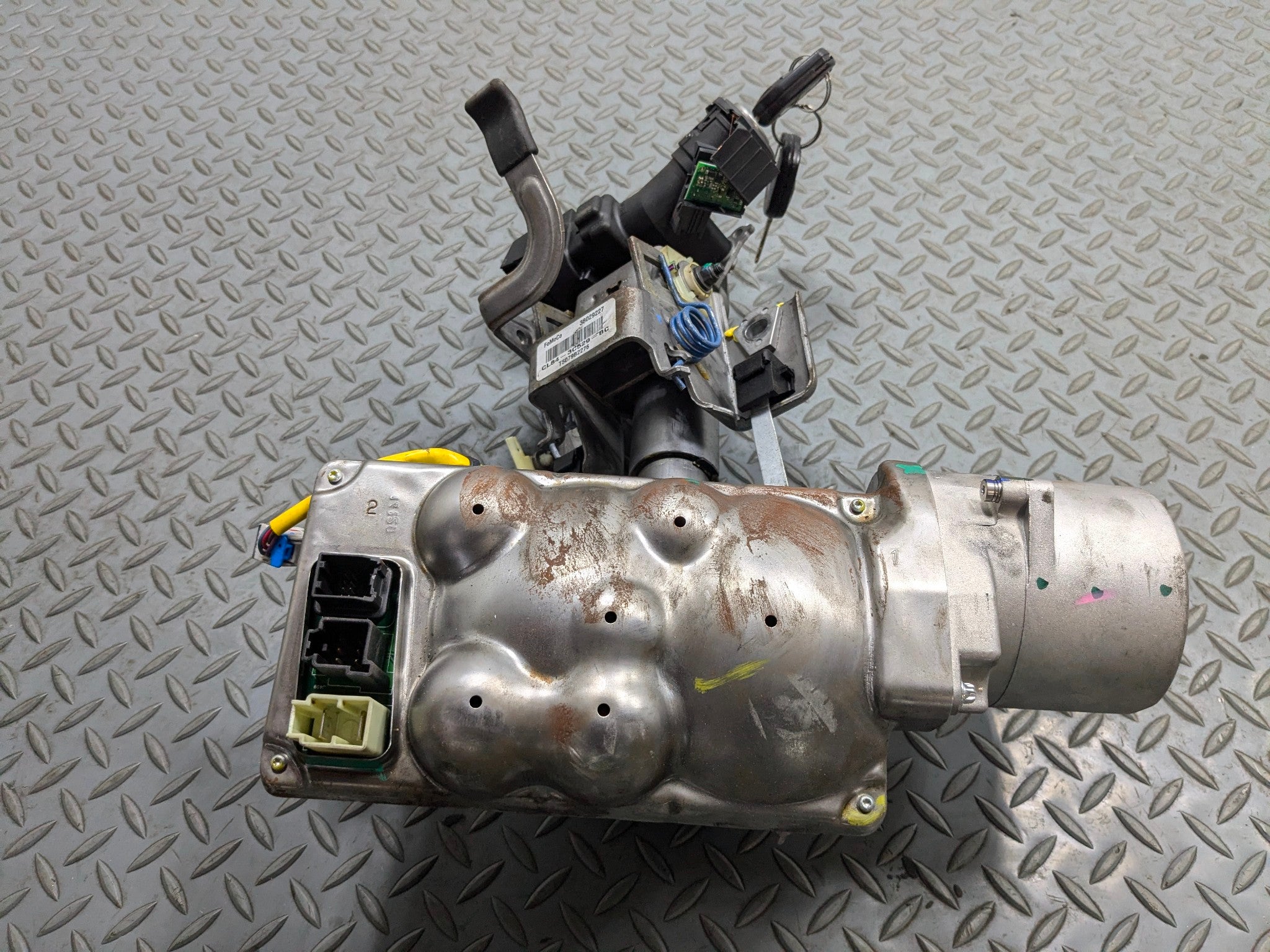 08 - 12 FORD ESCAPE OEM POWER STEERING COLUMN WITH ELECTRIC PUMP ASSIST MOTOR