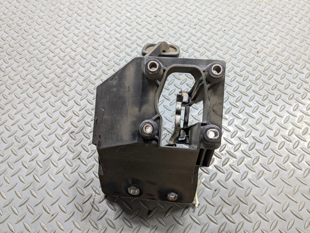 2008 - 2012 FORD ESCAPE OEM FOOT STEP BRAKE PEDAL WITH BRACKET ASSEMBLY