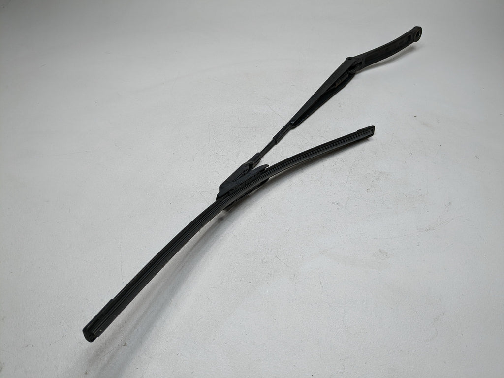 2008 - 2012 FORD ESCAPE OEM WINDSHIELD WIPER ARM WITH BLADE FRONT LEFT SIDE