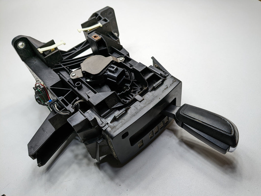 2008 - 2012 FORD ESCAPE OEM AUTOMATIC FLOOR GEAR SHIFTER LEVER ASSEMBLY