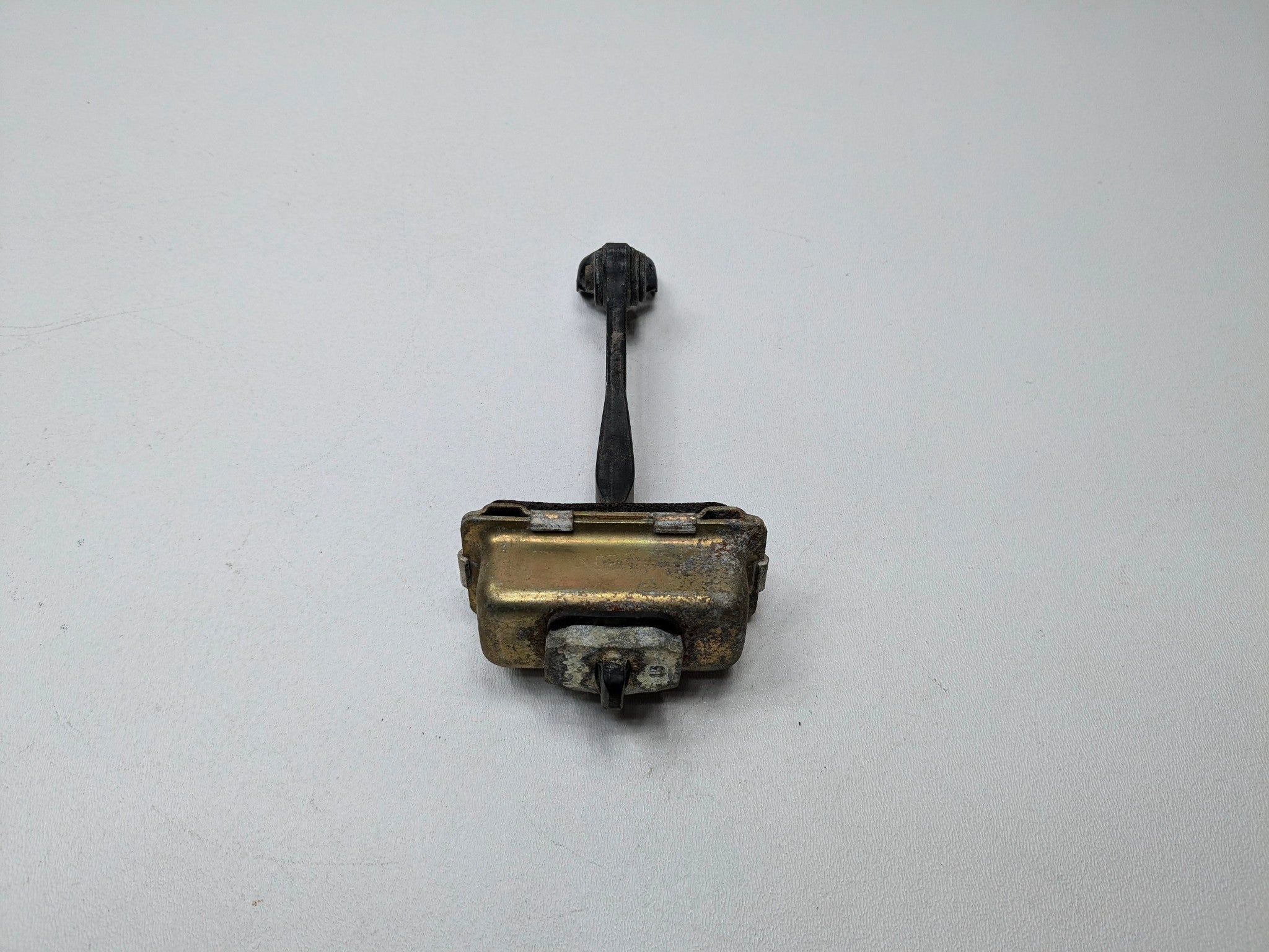 2005 - 2007 CADILLAC CTS OEM DOOR CHECK STRAP STOPPER REAR RIGHT PASSENGER SIDE