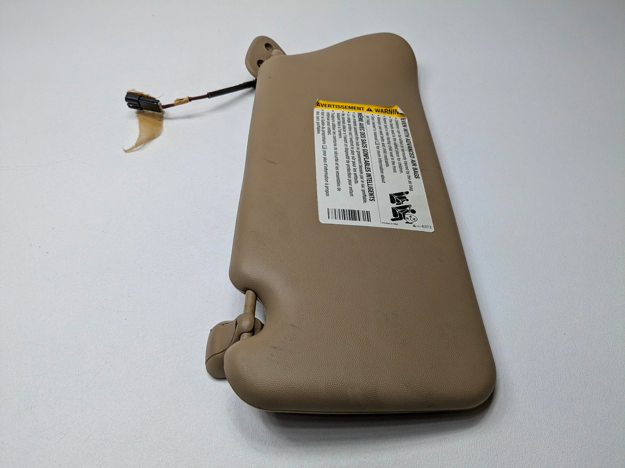 05 - 07 CADILLAC CTS OEM SUN VISOR BROWN GREY UPPER ROOF FRONT LEFT DRIVER SIDE