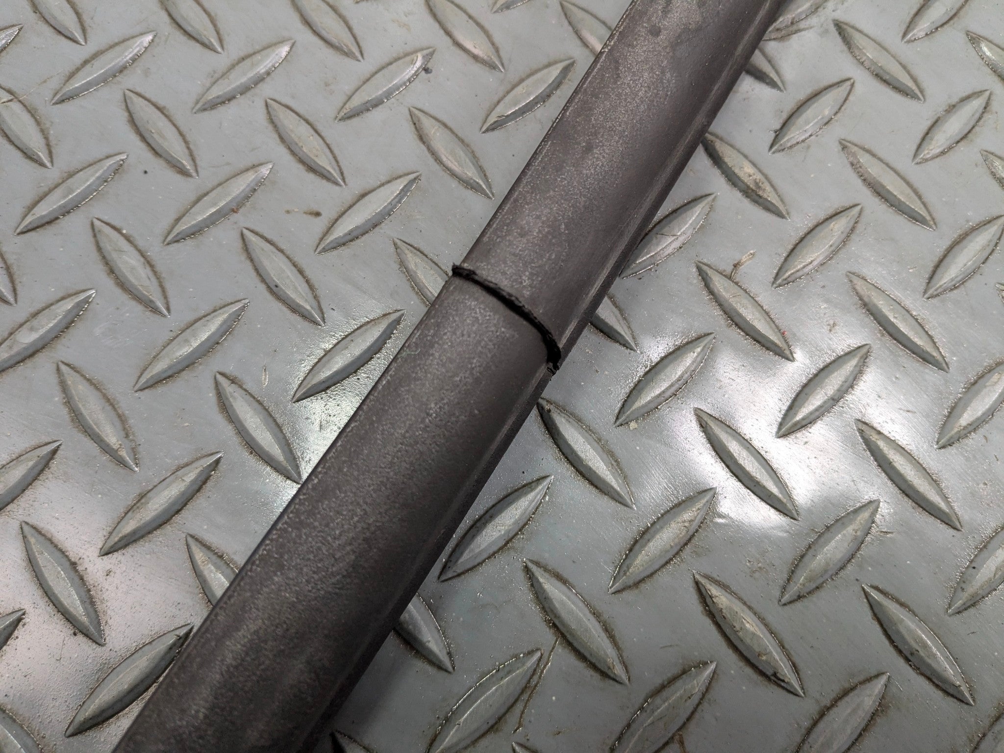 2005 - 2007 CADILLAC CTS OEM DOOR SEAL WEATHER STRIPPING RUBBER FRONT RIGHT SIDE