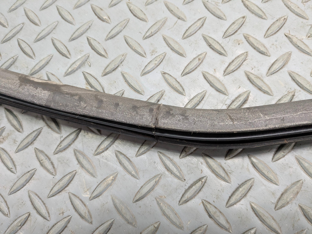2005 - 2007 CADILLAC CTS OEM DOOR SEAL WEATHER STRIPPING RUBBER REAR RIGHT SIDE