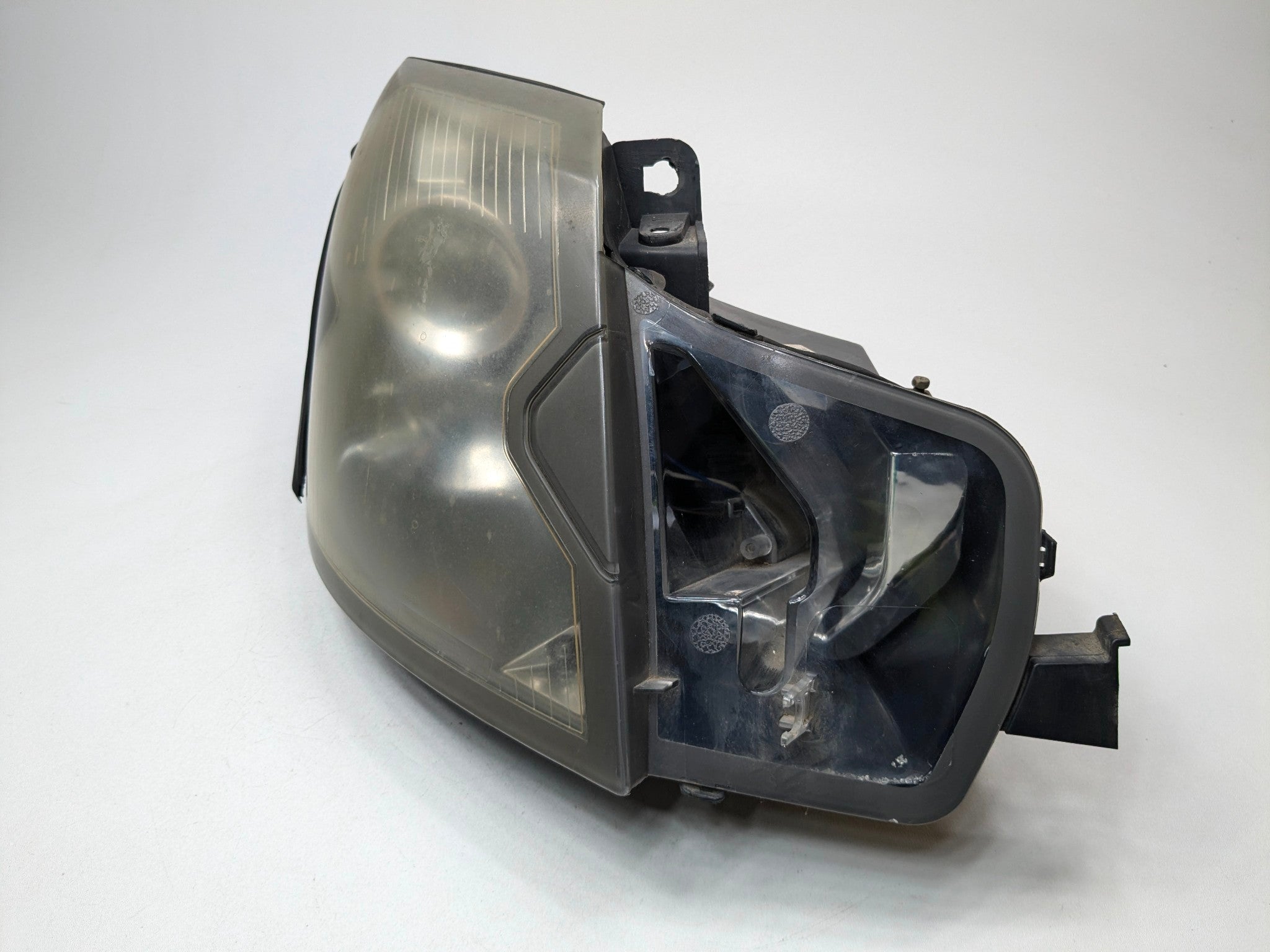 05 - 07 CADILLAC CTS OEM HALOGEN HEADLAMP ASSEMBLY FRONT RIGHT PASSENGER SIDE