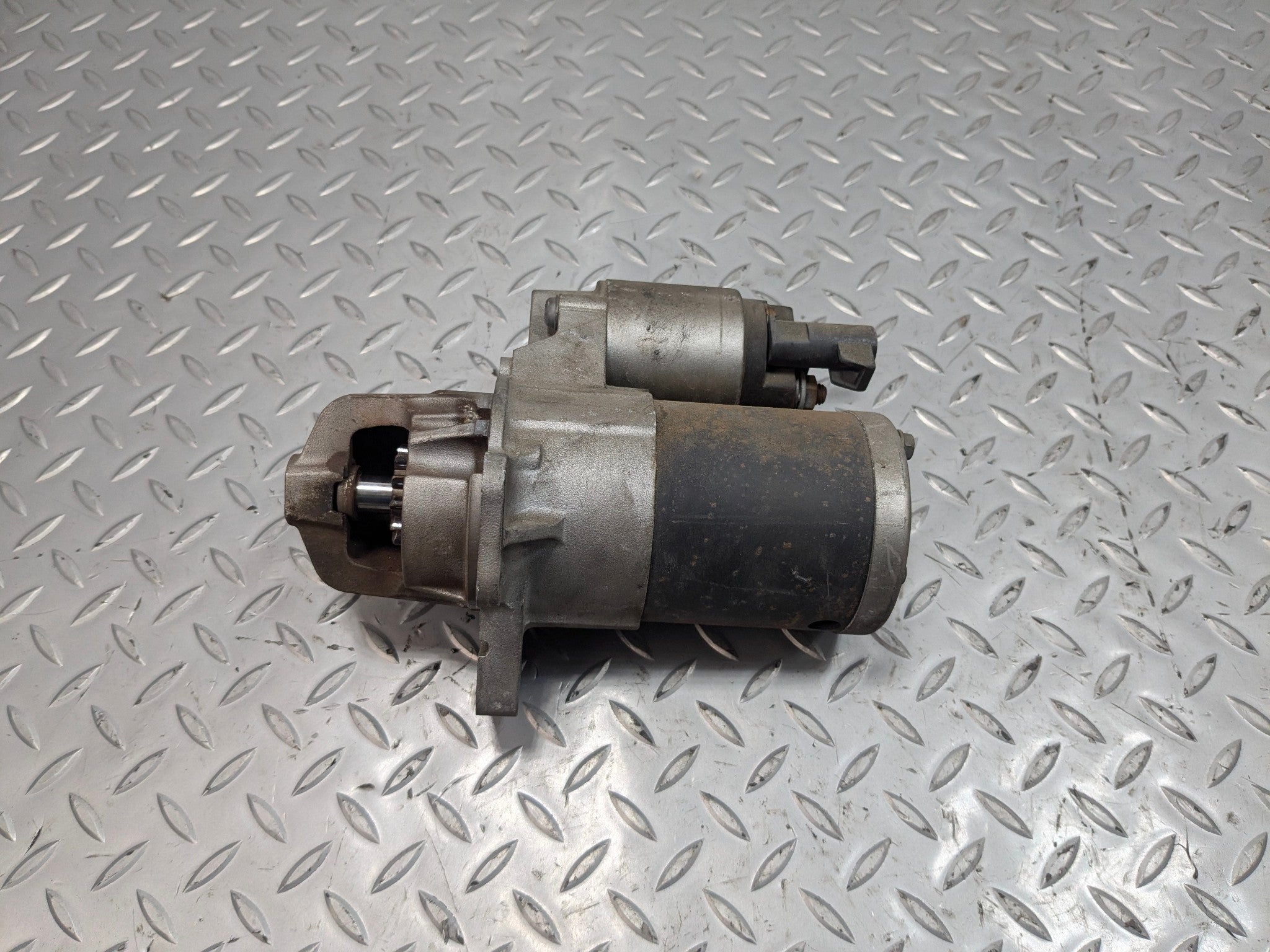 2005 - 2007 CADILLAC CTS OEM ENGINE STARTER MOTOR ASSEMBLY