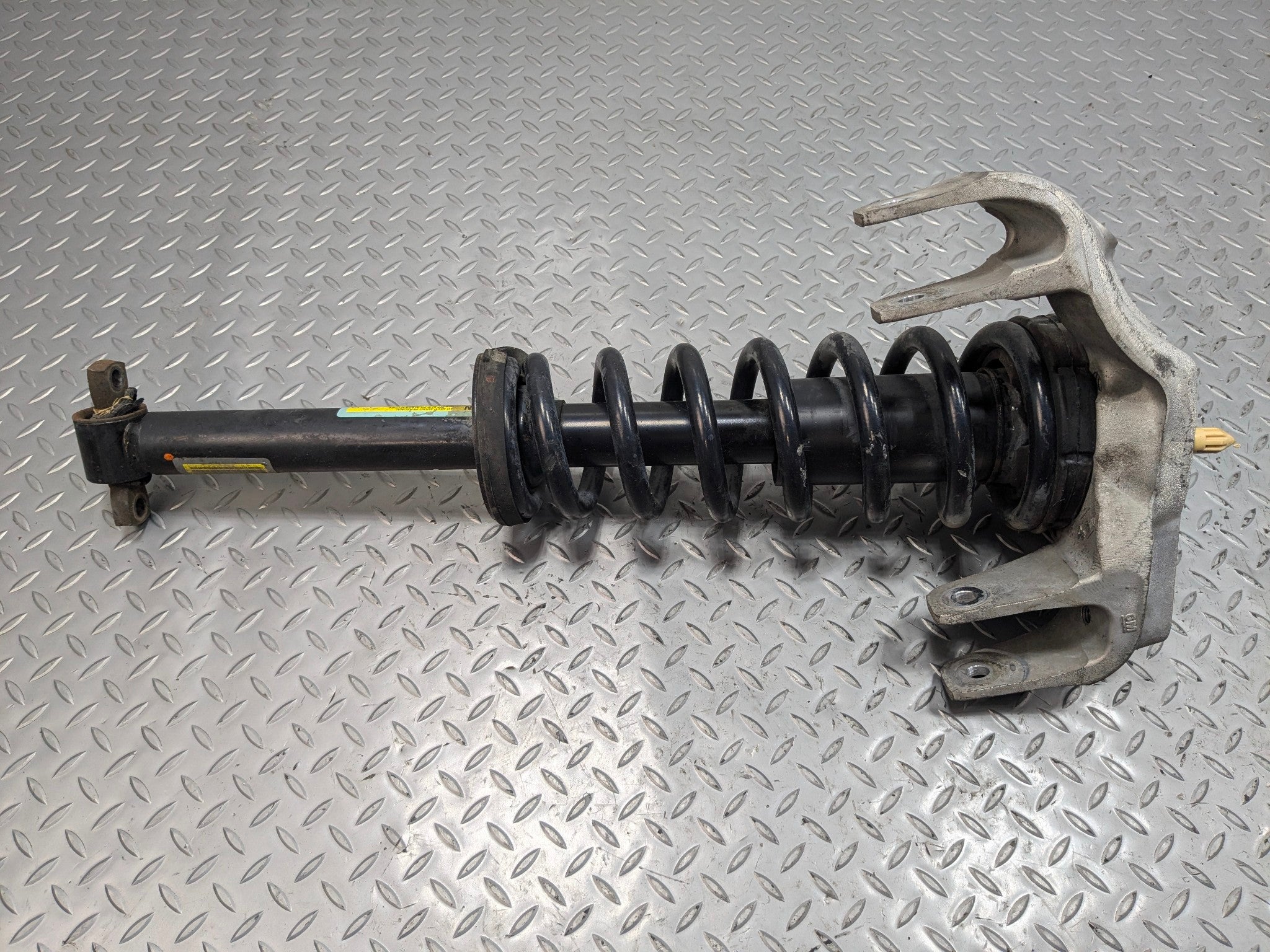 05 - 07 CADILLAC CTS OEM STRUT SHOCK ABSORBER SPRING ASSEMBLY FRONT LEFT SIDE