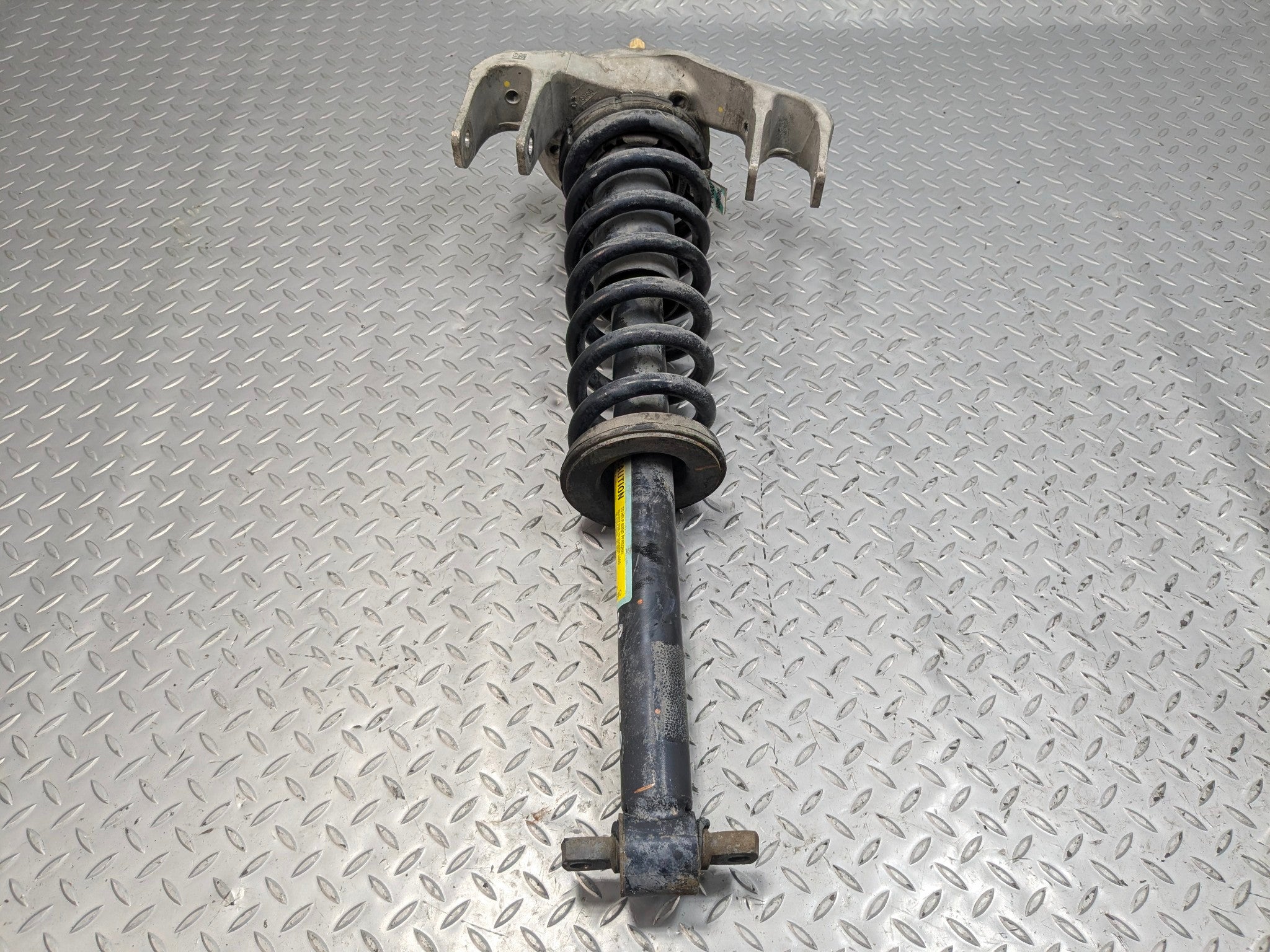 2005 - 2007 CADILLAC CTS OEM STRUT SHOCK ABSORBER FRONT RIGHT PASSENGER SIDE