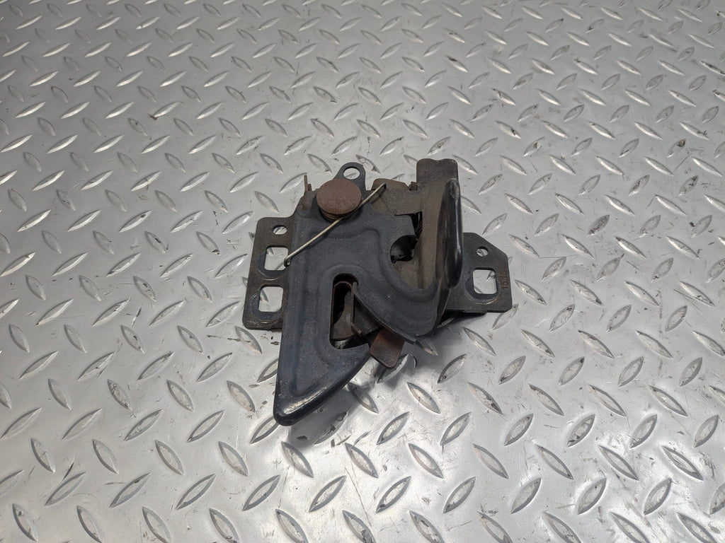 2005 - 2007 CADILLAC CTS OEM HOOD LATCH LOCK RELEASE ACTUATOR ASSEMBLY FRONT