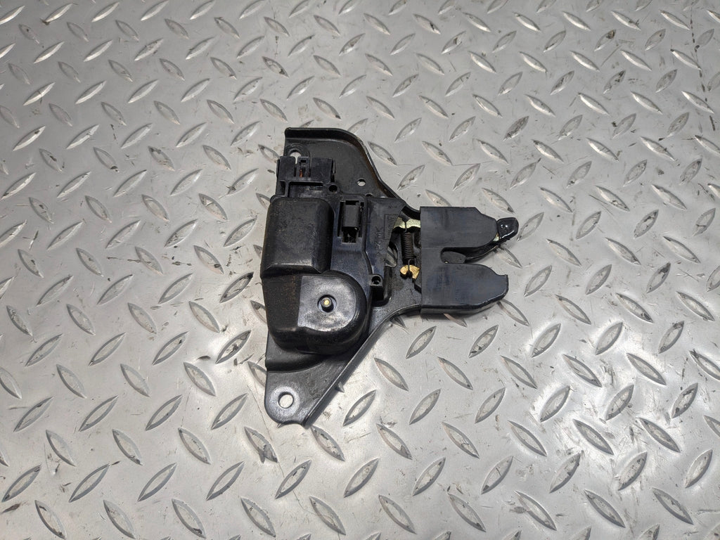 2005 - 2007 CADILLAC CTS OEM TRUNK LID LATCH LOCK RELEASE REAR ACTUATOR ASSEMBLY