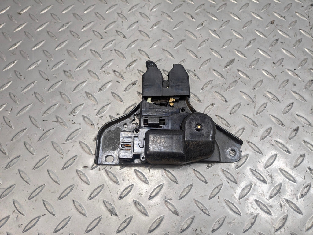2005 - 2007 CADILLAC CTS OEM TRUNK LID LATCH LOCK RELEASE REAR ACTUATOR ASSEMBLY
