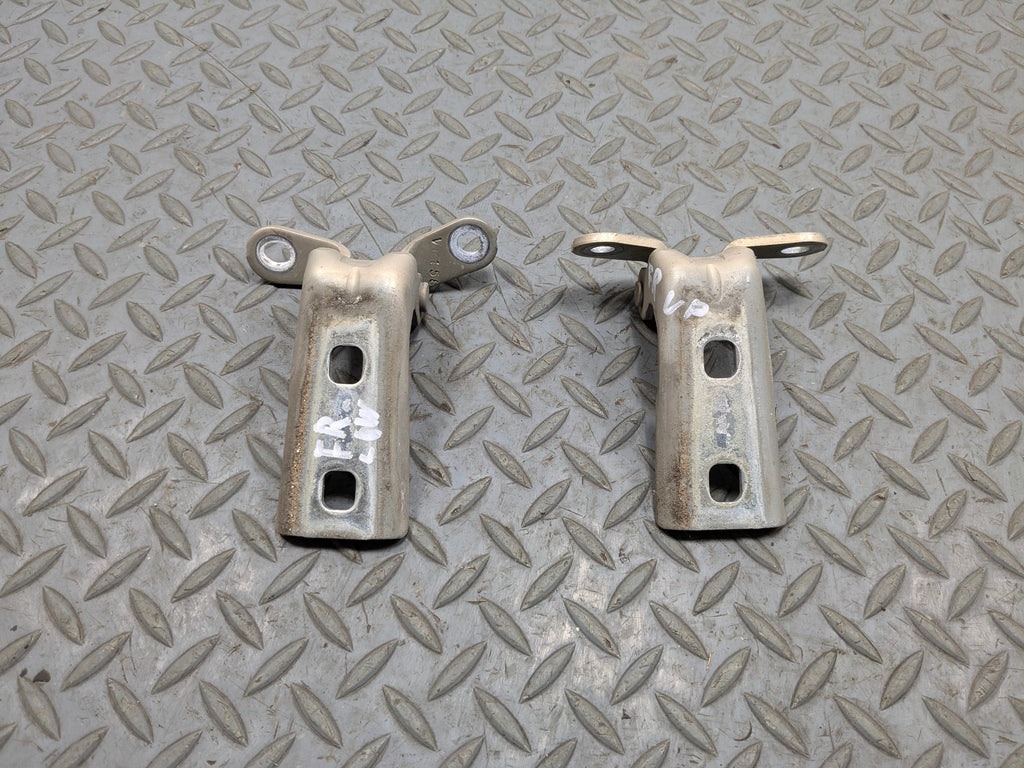 2005 - 2007 CADILLAC CTS OEM UPPER AND LOWER DOOR HINGE SET FRONT RIGHT SIDE