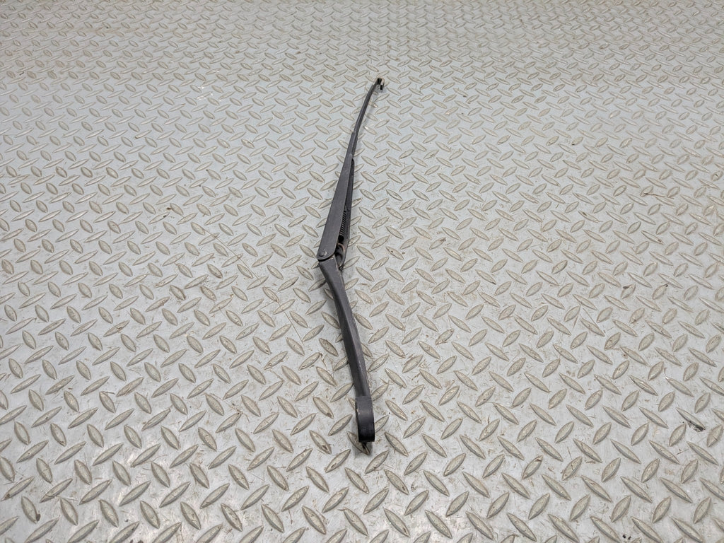 2005 - 2007 CADILLAC CTS OEM WINDSHIELD WIPER ARM FRONT LEFT DRIVER SIDE