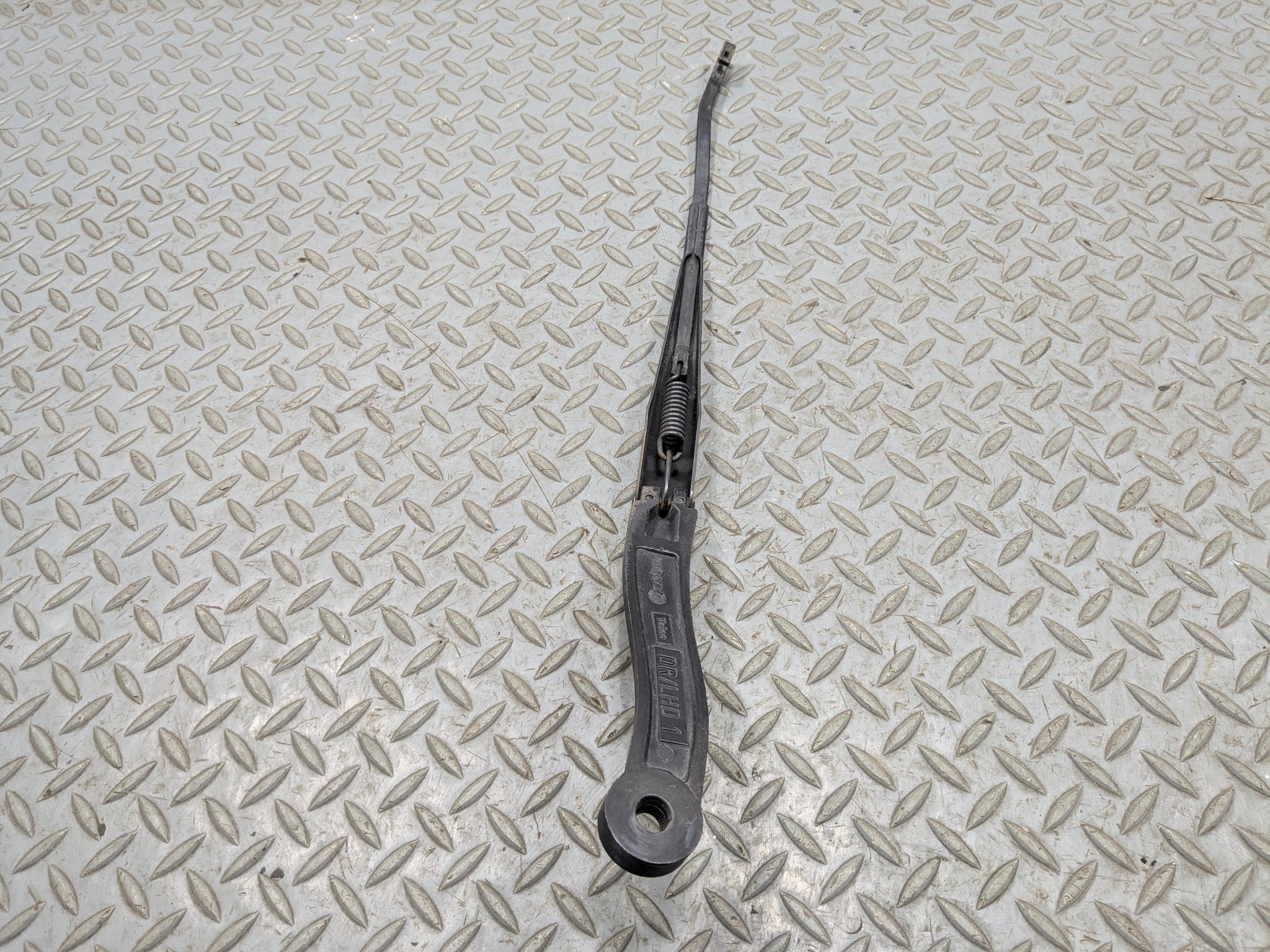 2005 - 2007 CADILLAC CTS OEM WINDSHIELD WIPER ARM FRONT LEFT DRIVER SIDE
