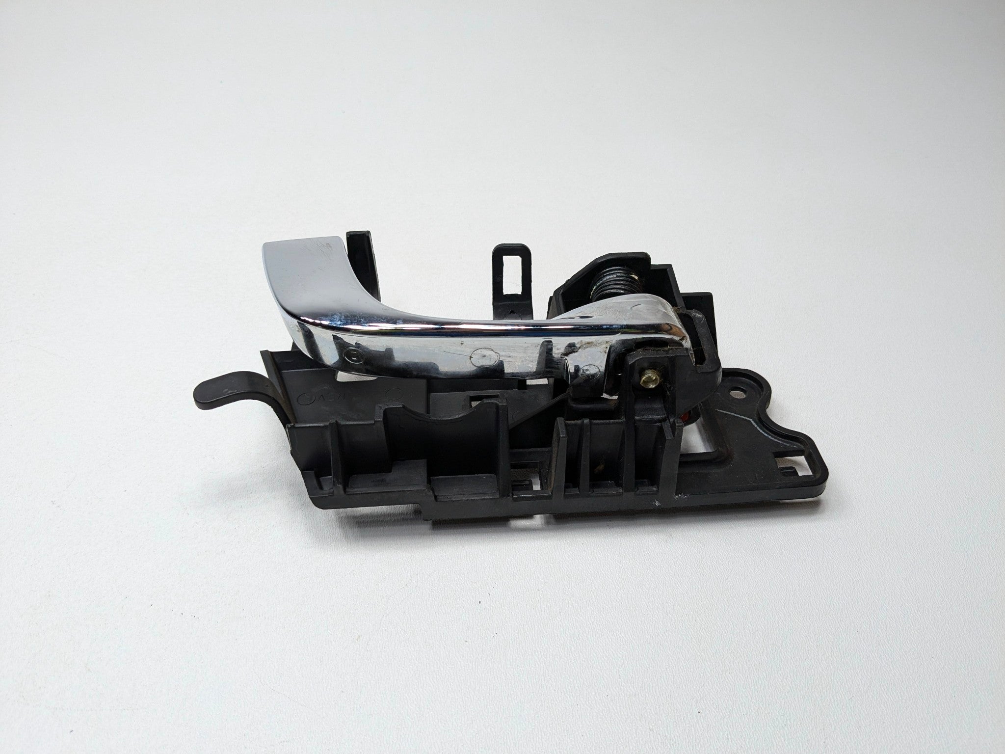 2005 - 2007 CADILLAC CTS OEM INTERIOR DOOR HANDLE REAR RIGHT PASSENGER SIDE