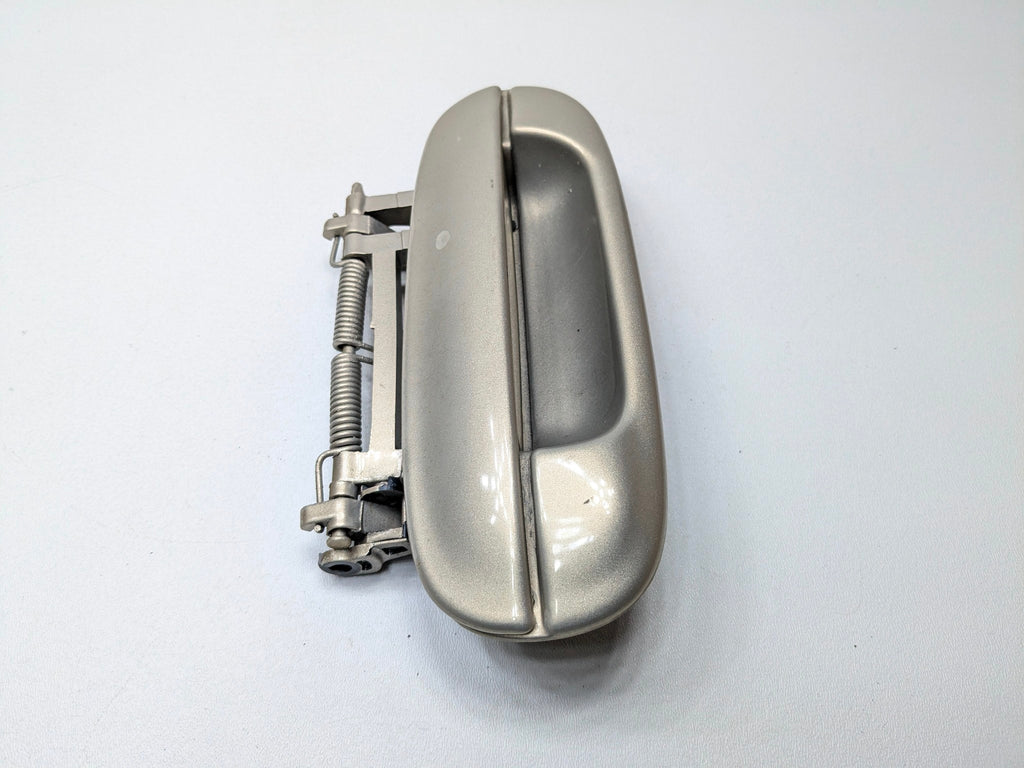 05 - 07 CADILLAC CTS OEM EXTERIOR DOOR HANDLE FRONT RIGHT SIDE RADIANT BRONZE