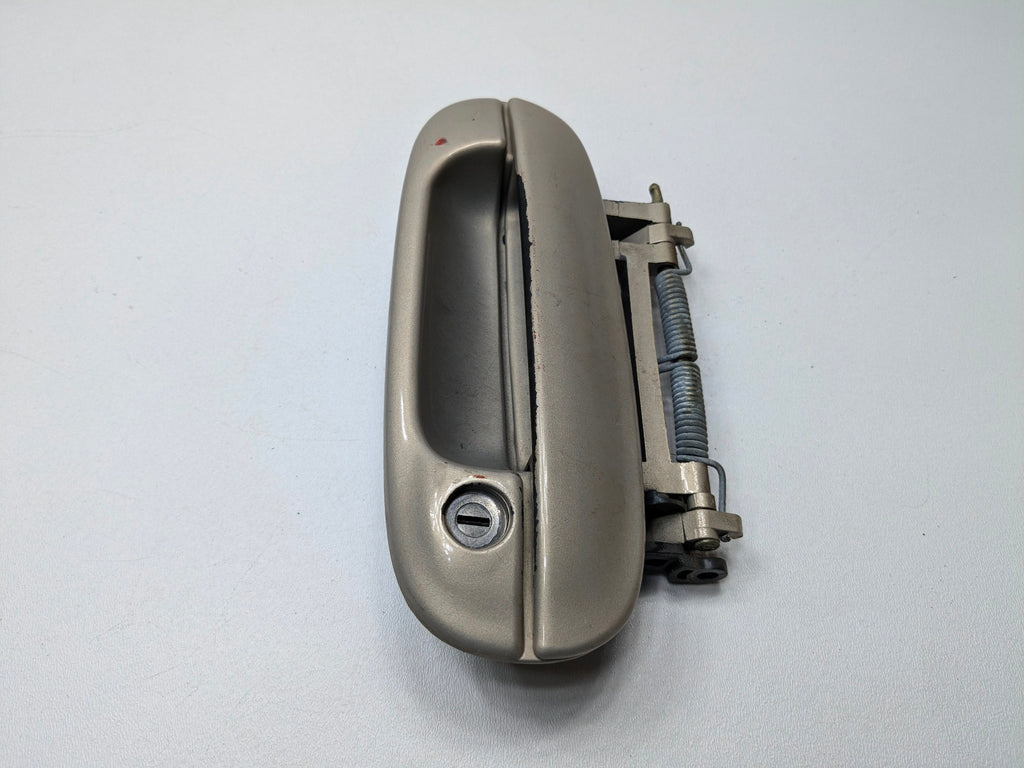 2005 - 2007 CADILLAC CTS OEM EXTERIOR DOOR HANDLE FRONT LEFT SIDE RADIANT BRONZE