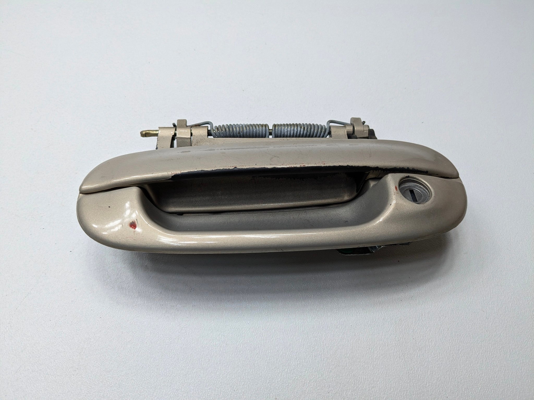 2005 - 2007 CADILLAC CTS OEM EXTERIOR DOOR HANDLE FRONT LEFT SIDE RADIANT BRONZE